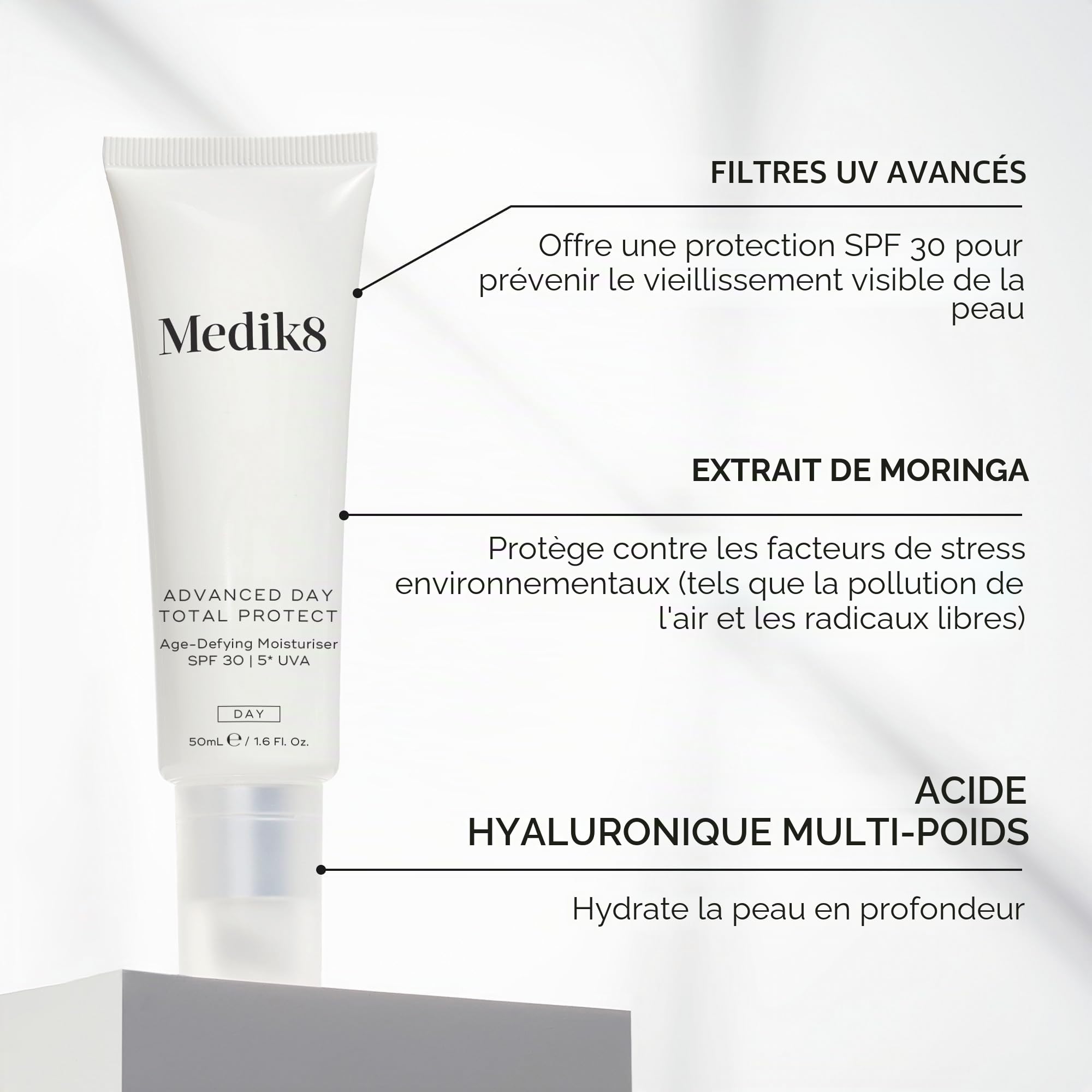 Medik8 Advanced Day Total Protect Crème solaire et hydratante pour le visage SPF 30 Protection UVA hydratante et non grasse 50 ml