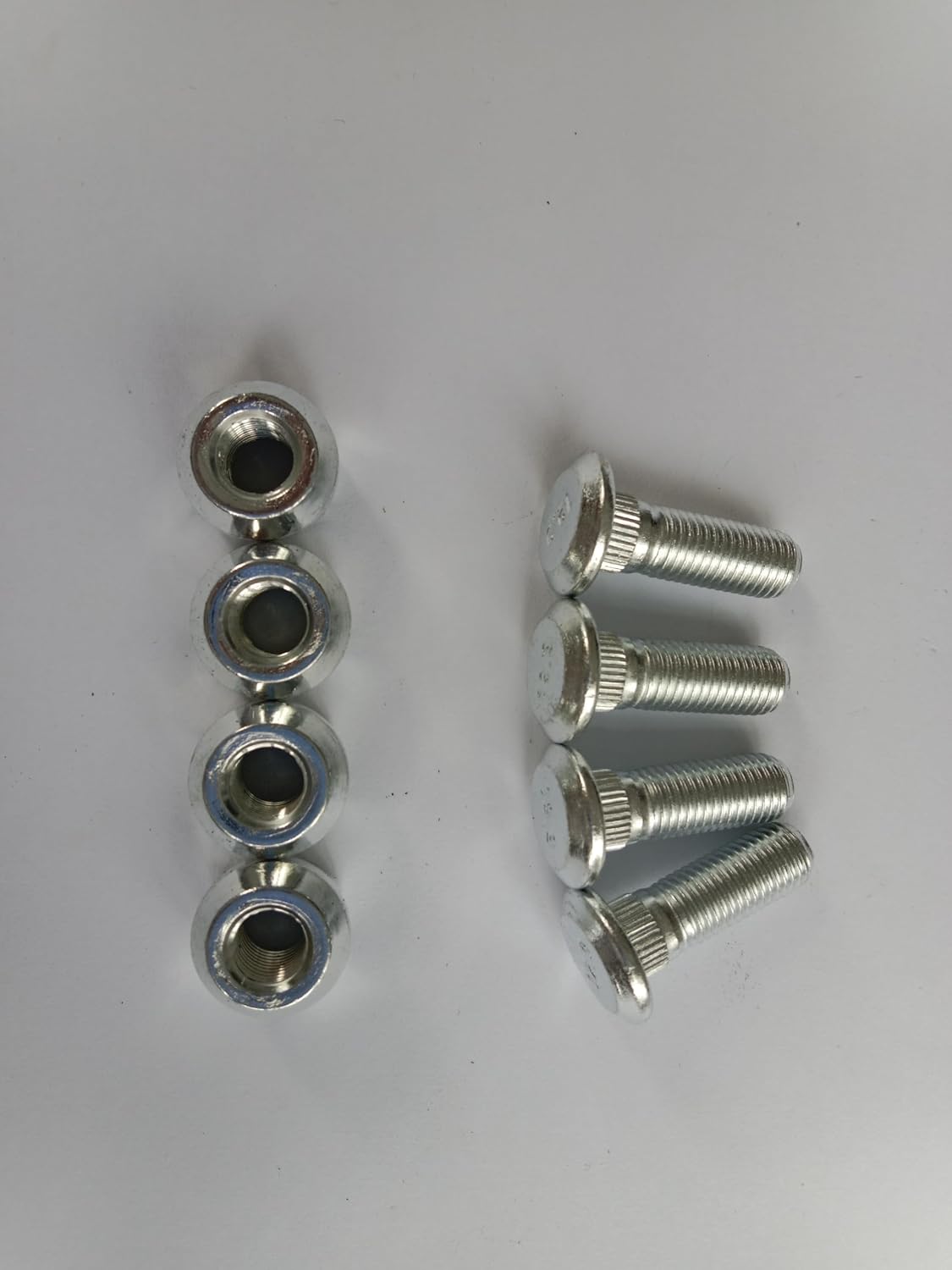 Rear Wheel Studs 90103-HB3-300 & Lug Nuts Replacement for 1988-2000 Honda TRX200 TRX300, TRX400FW 2007-2014 TRX420, 98-01 TRX450, TRX500,1997-2024 TRX250 Recon Rancher and Foreman Quads ATV