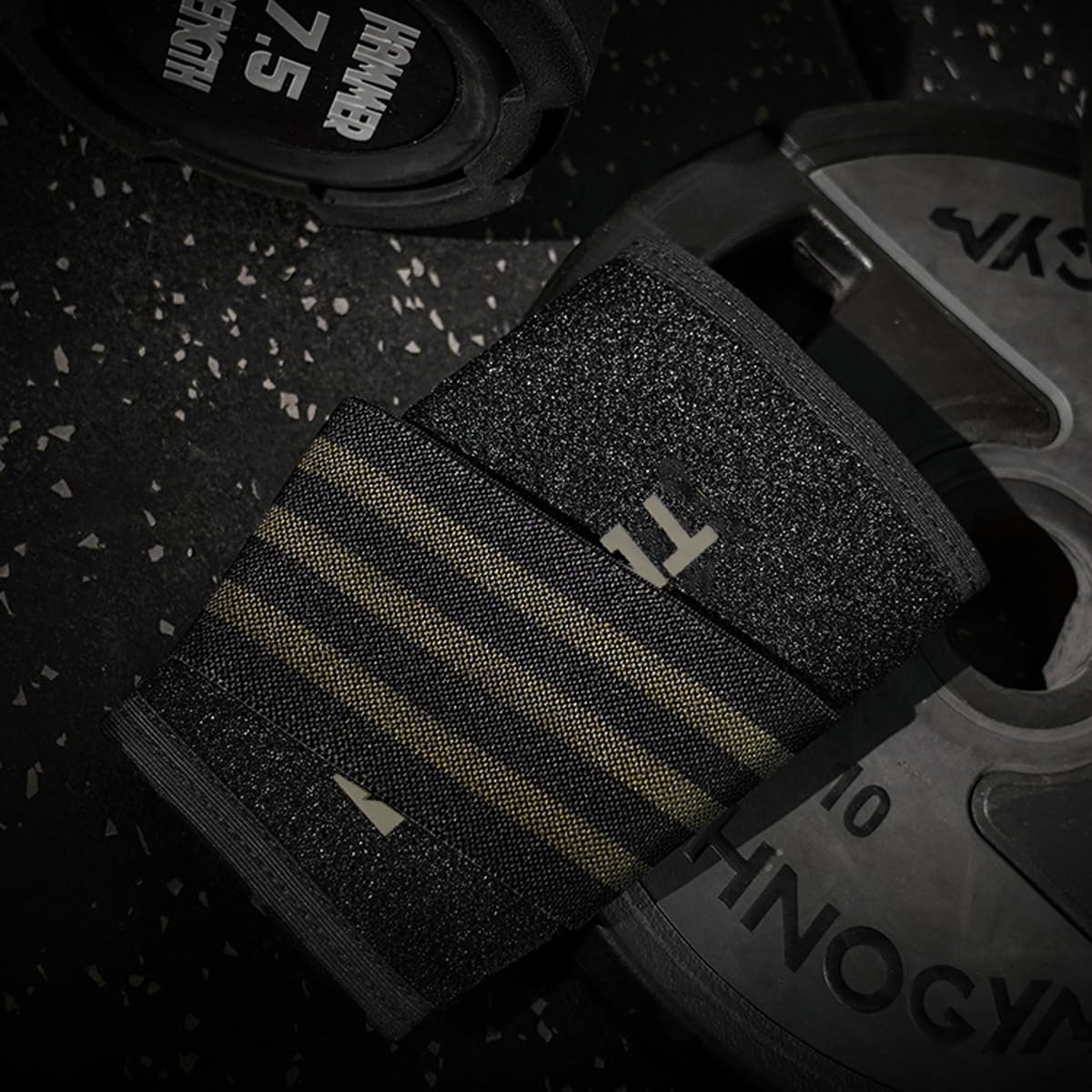 TAVIEW Elbow Sleeves & Elbow Wraps 2-in-1,5mm Neoprene with Adjustable Integrated Wrap for Custom Compression Over 7mm Compression, Knee Support Brace for Weightlifting, Squats & Gym