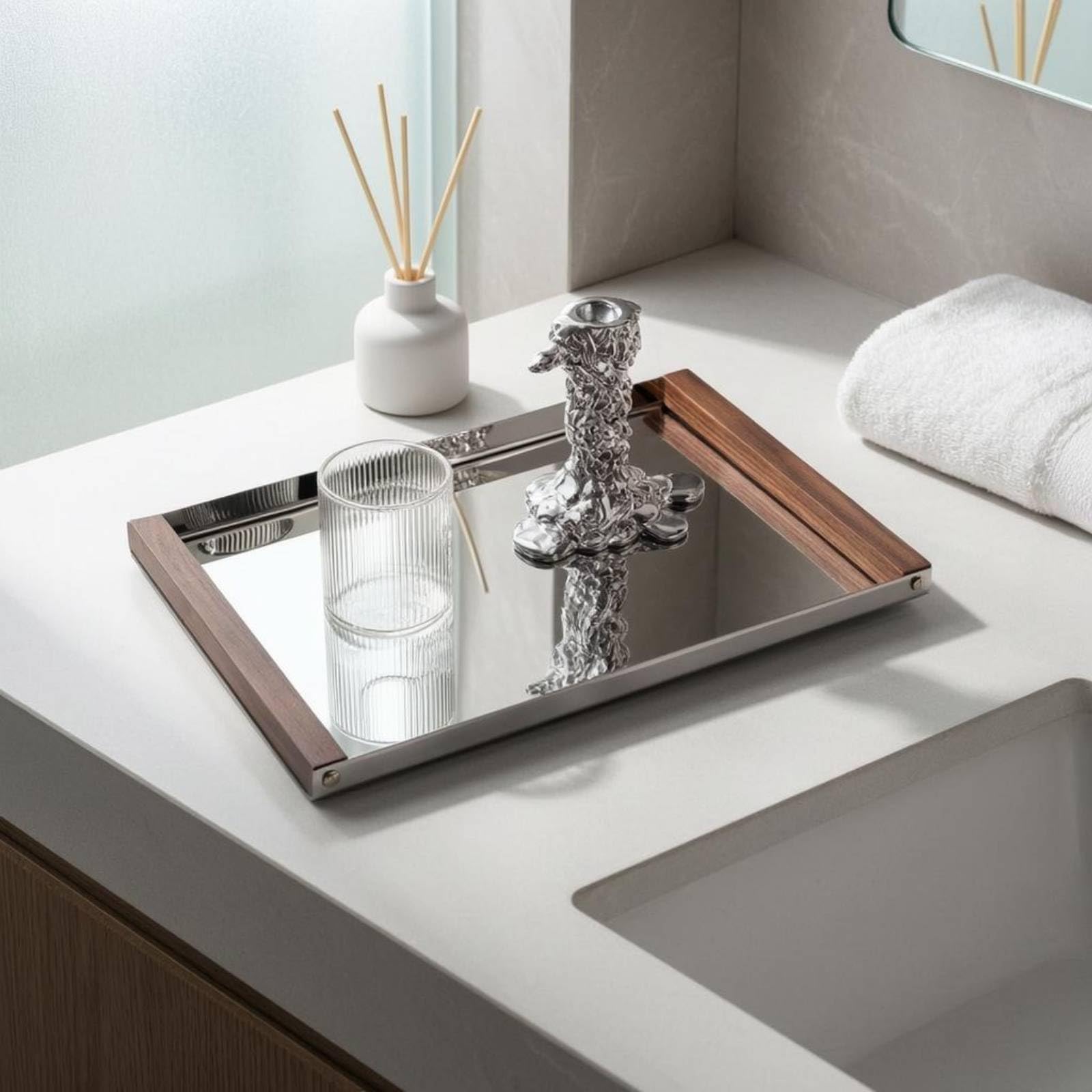 Milageto Bandeja de Acero Inoxidable Bandeja Fuente Organizador con Espejo Metálico Laterales de Madera Adecuada para Servir y Organizar Exhibición de Objetos Decoración en Hogar y Cafetería