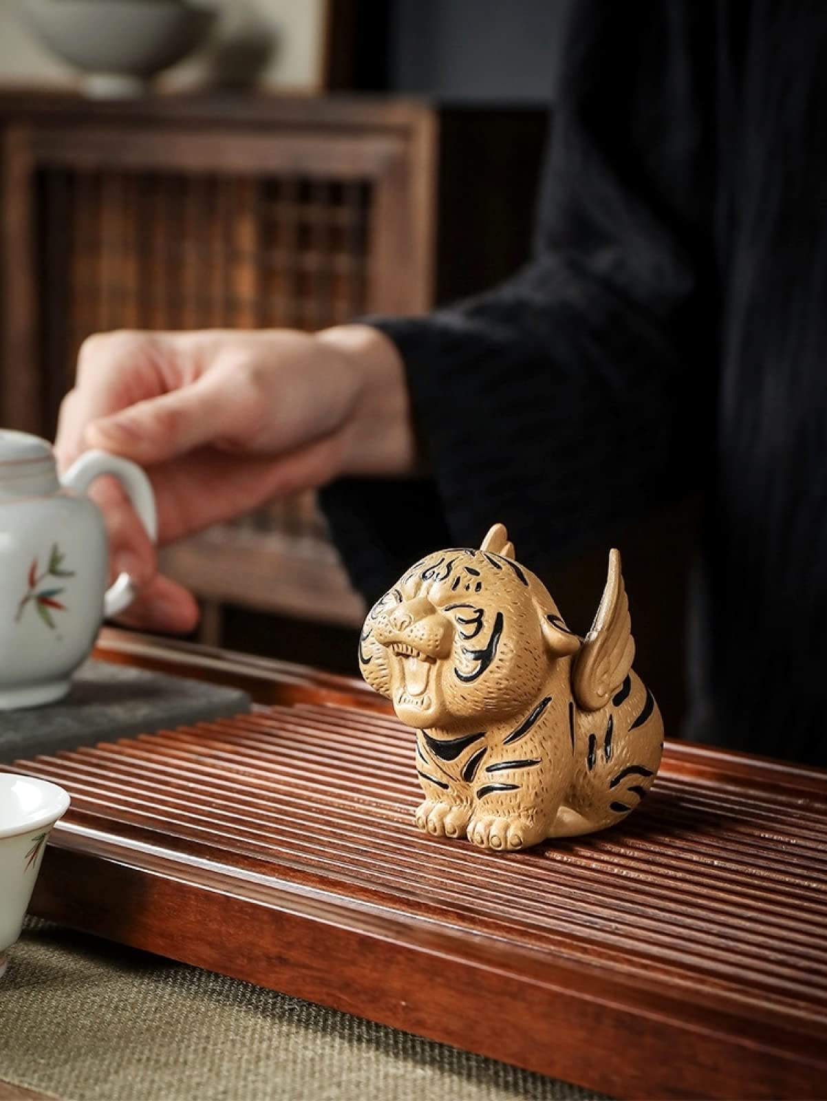 Amazon.co.jp: シンプルな彫刻 かわいい紫の粘土の虎の置物