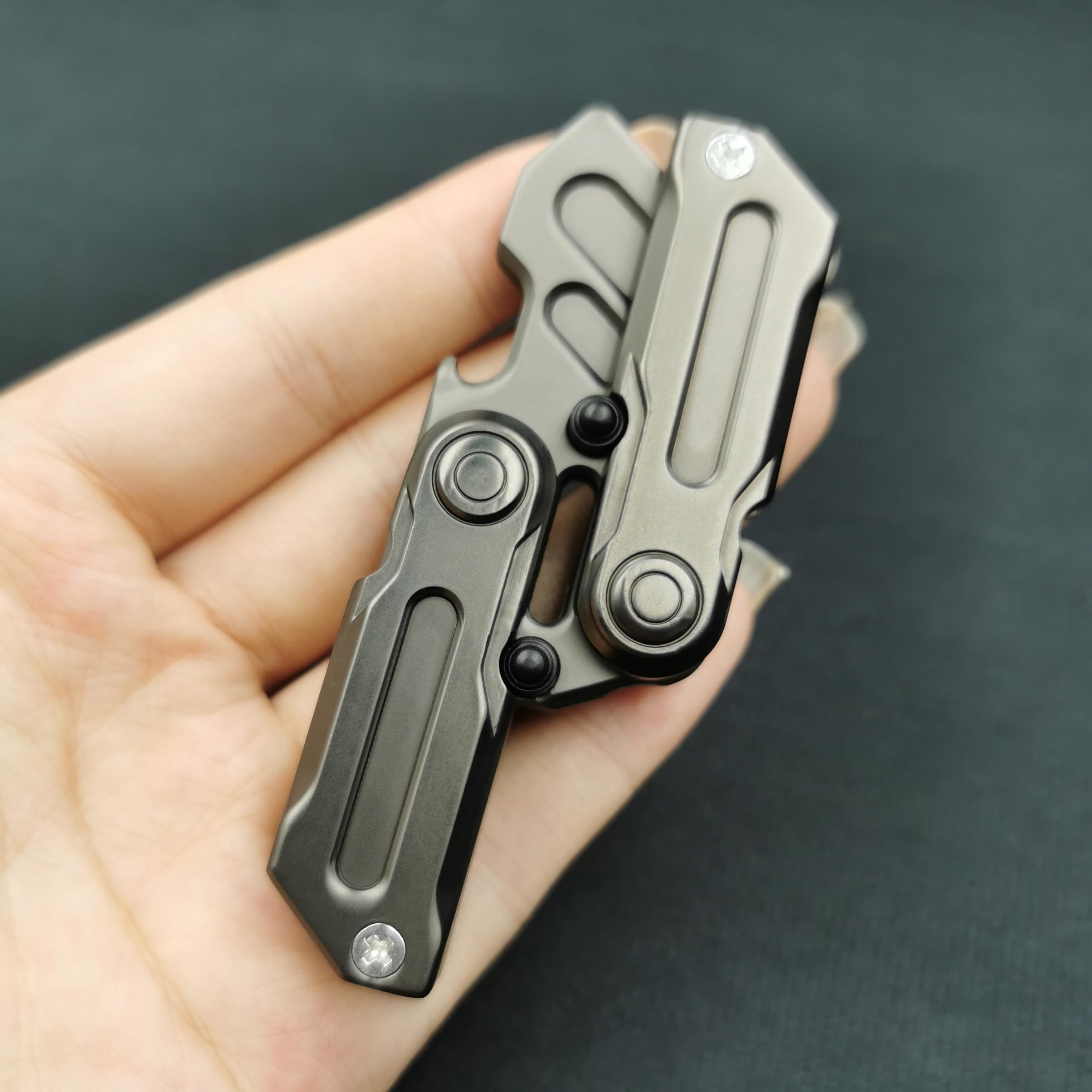 Amazon | マグネット式フィジェットコイン EDC 大人用減圧おもちゃ