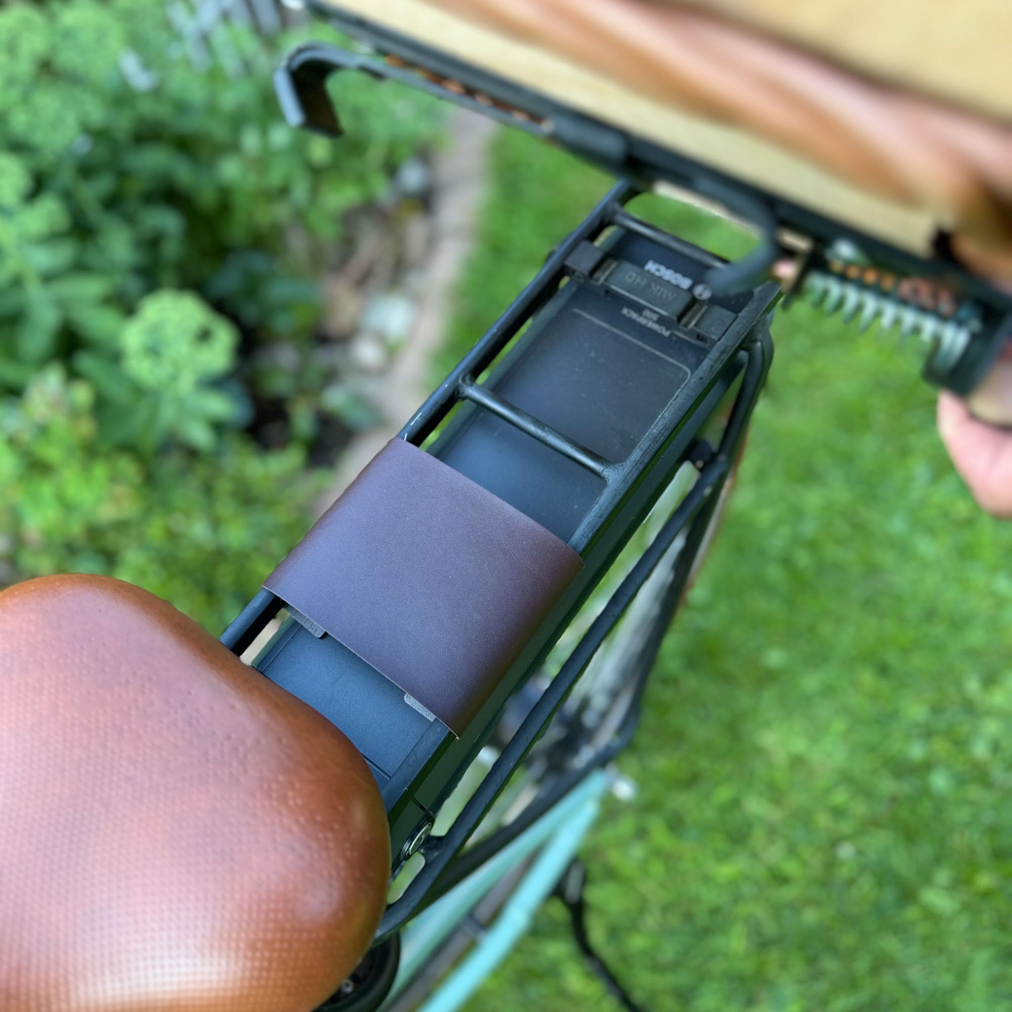 UNUS Panier de vélo pour chien en osier pour porte-bagages avec grille et coussin, gris