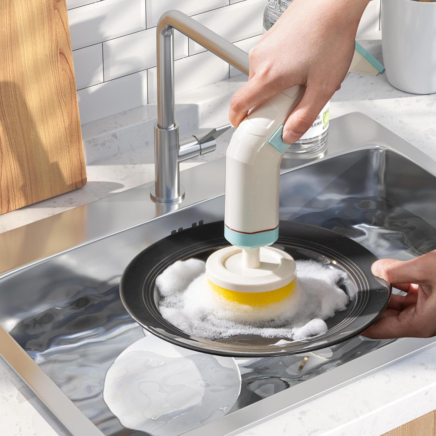 Electric Scrubber, Power Cleaning Brush with 4 Replaceable Heads, Lightweight 2 Speeds Power Cleaning Brush for Bathroom Kitchen Grill Tile Glass Floor, Household HandHeld Re