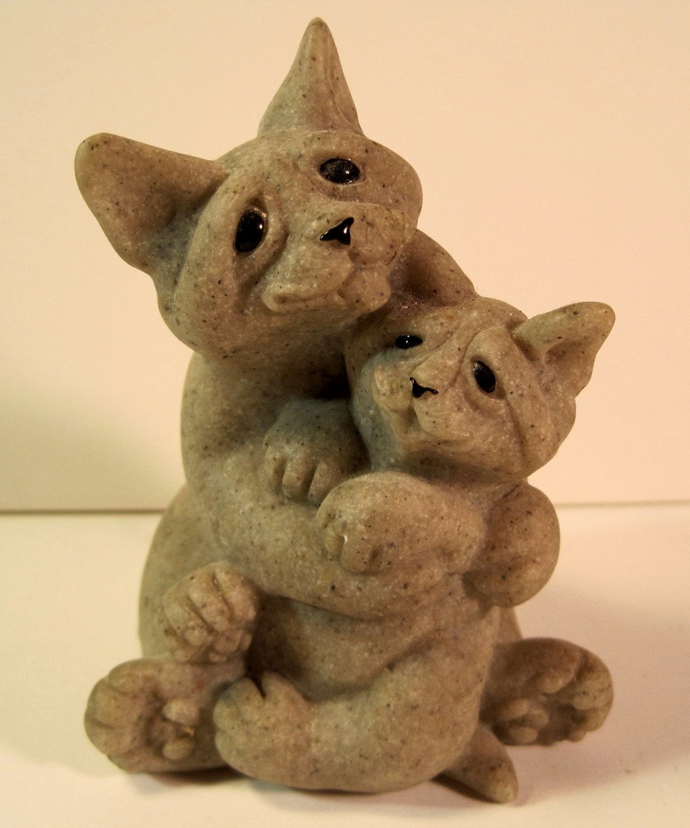 Amazon.com: Quarry Critters, Cat and Kitten Celine & Cleo, Hugging Felines,  4 Inches : Home & Kitchen