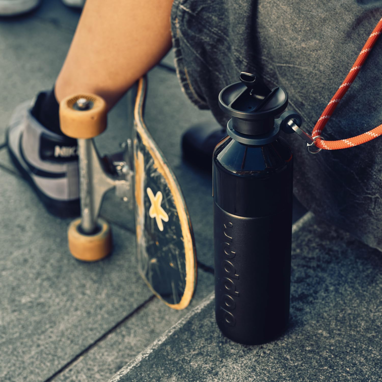 Dopper Flip Straw Black – pokrywka słomki butelki na napoje