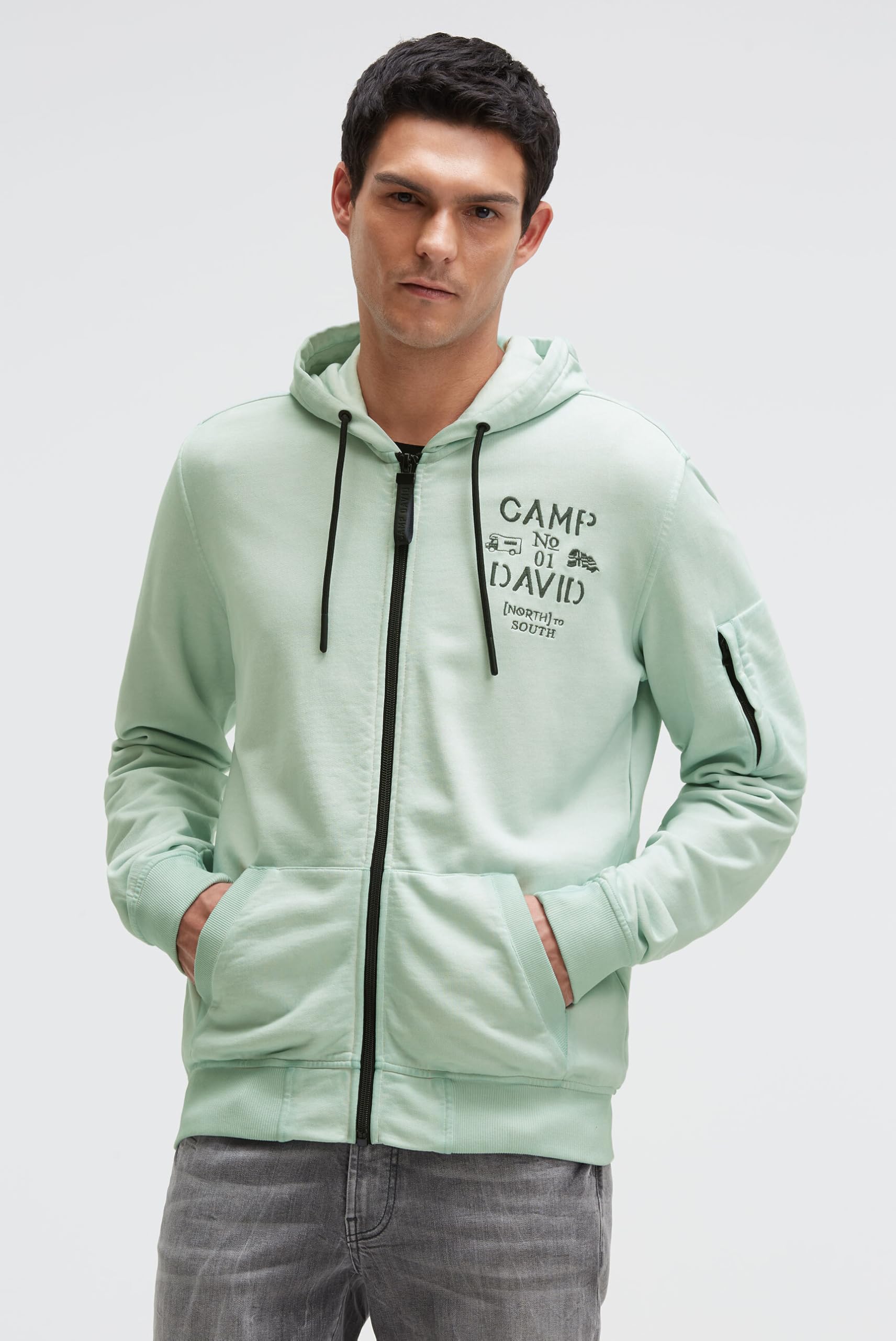 Camp David Herren Kapuzensweatjacke Oil Dyed mit Rücken-Artwork