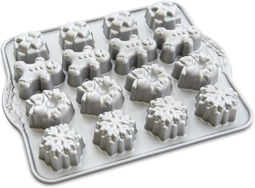 Nordic Ware Holiday Teacakes Cakelet, 3 Cup Capacity, Silver
