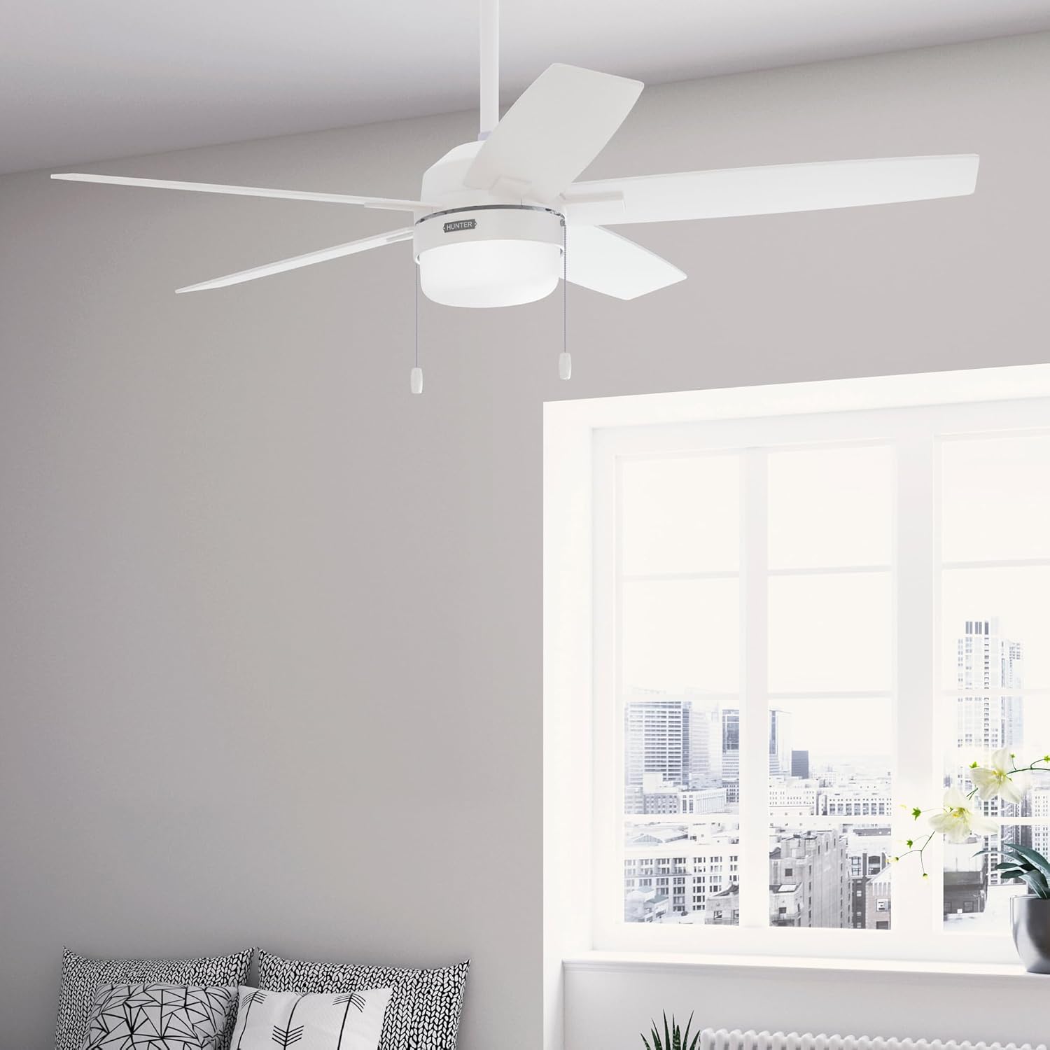 Hunter 52 inch Indoor Ceiling Fan with LED Light and Pull Chain - White Modern Ceiling Fan, ENERGY STAR, 5 Blades, For Bedroom, Living Room, or Kitchen, Quiet - Anisten 52773, Fresh White