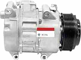 Liao130冊 NEW Denso Compressor 883101810A, 471-0555, 447180-8190