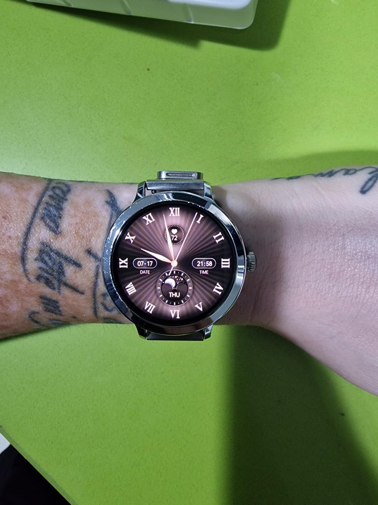 Efolen Montre Connectée Femme avec Appel Bluetooth, 1.1" AMOLED Ronde Smartwatch Moniteur de Sommeil Fréquence Cardiaque, 110+Sport Montre Intelligente, IP68 Podometre pour Android Argent
