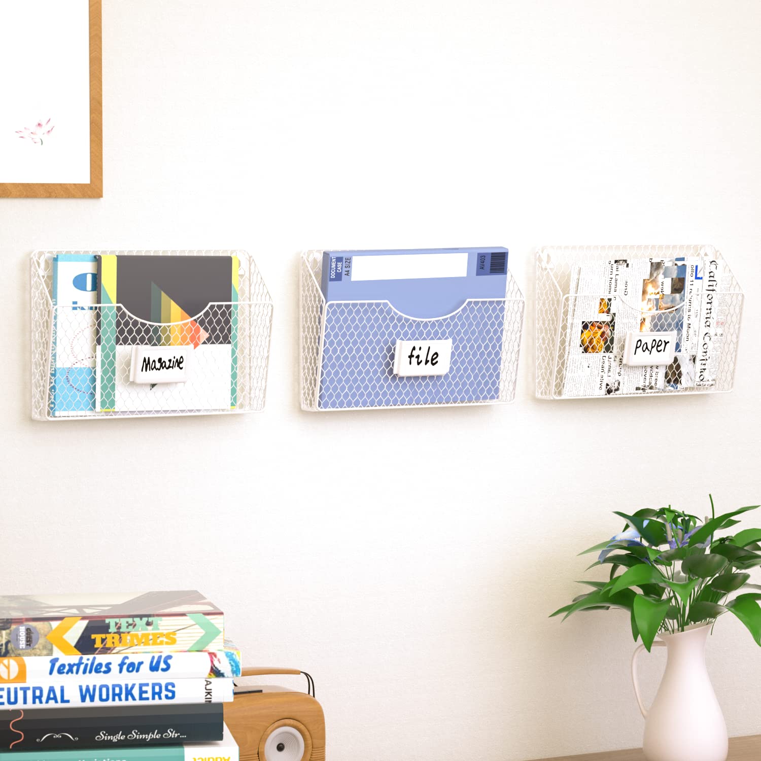 Zeitschriftenständer mit 3 Fächern, Hängemappen, Metalldrahtkörbe mit Etikettenschlitz, Literaturkataloge, Post, Briefe, Diagramme, Broschüren, Wandorganizer für Büro, Schlafsaal