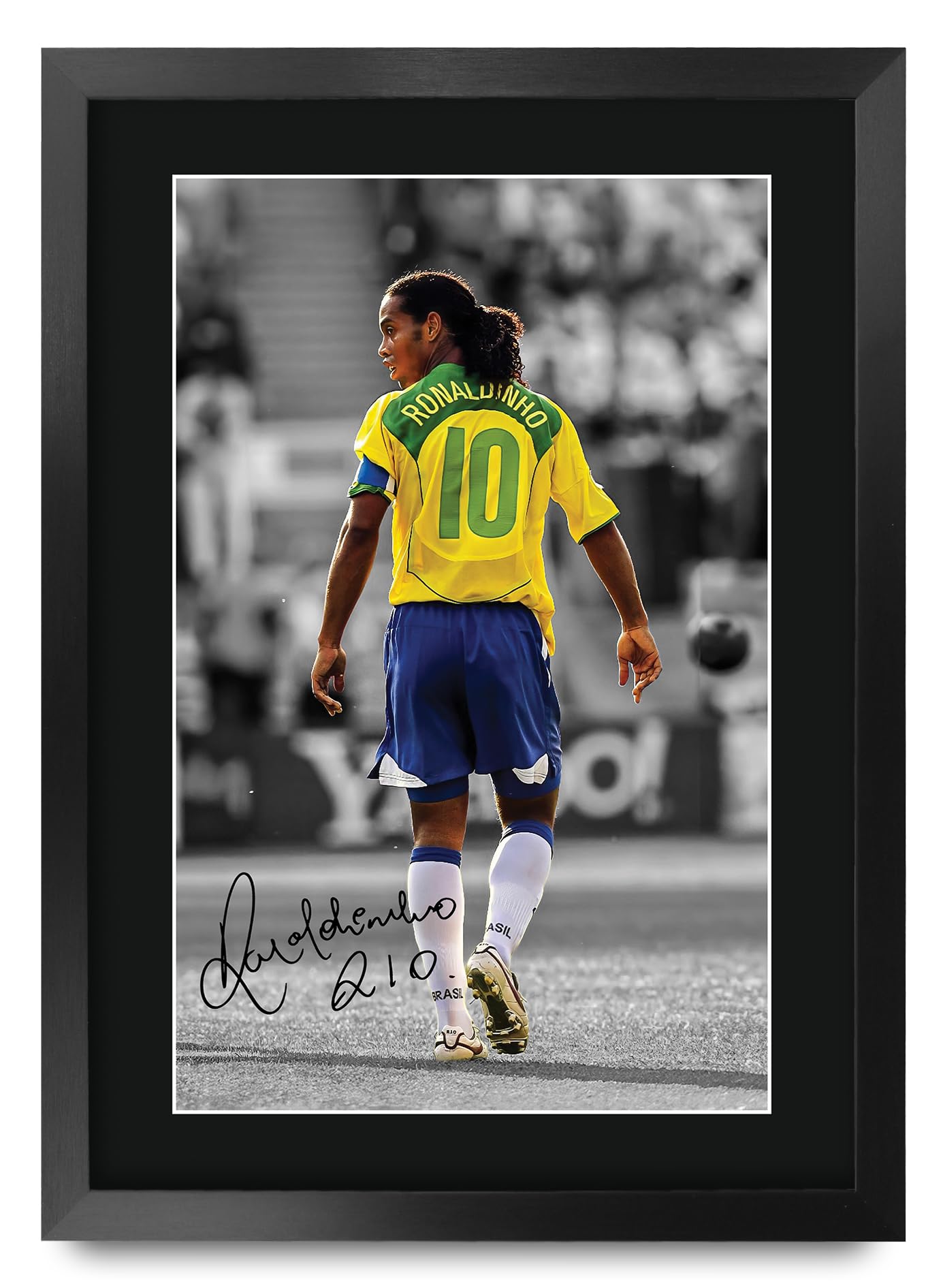 HWC Trading Ronaldinho Brazil Gifts Printed Signed Autograph Picture for Football Fans and Supporters (ID-000084) - A3 Framed