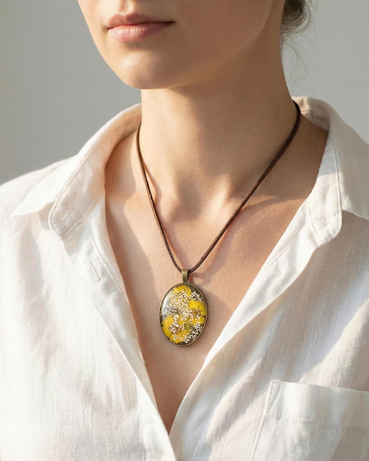 Vintage Real Flower Necklace for Women, Handmade Resin Pendant, Elegant and Unique, Meaningful Gift for Christmas, Mother’s Day or Any Special Occasion - Adjustable - Image 6