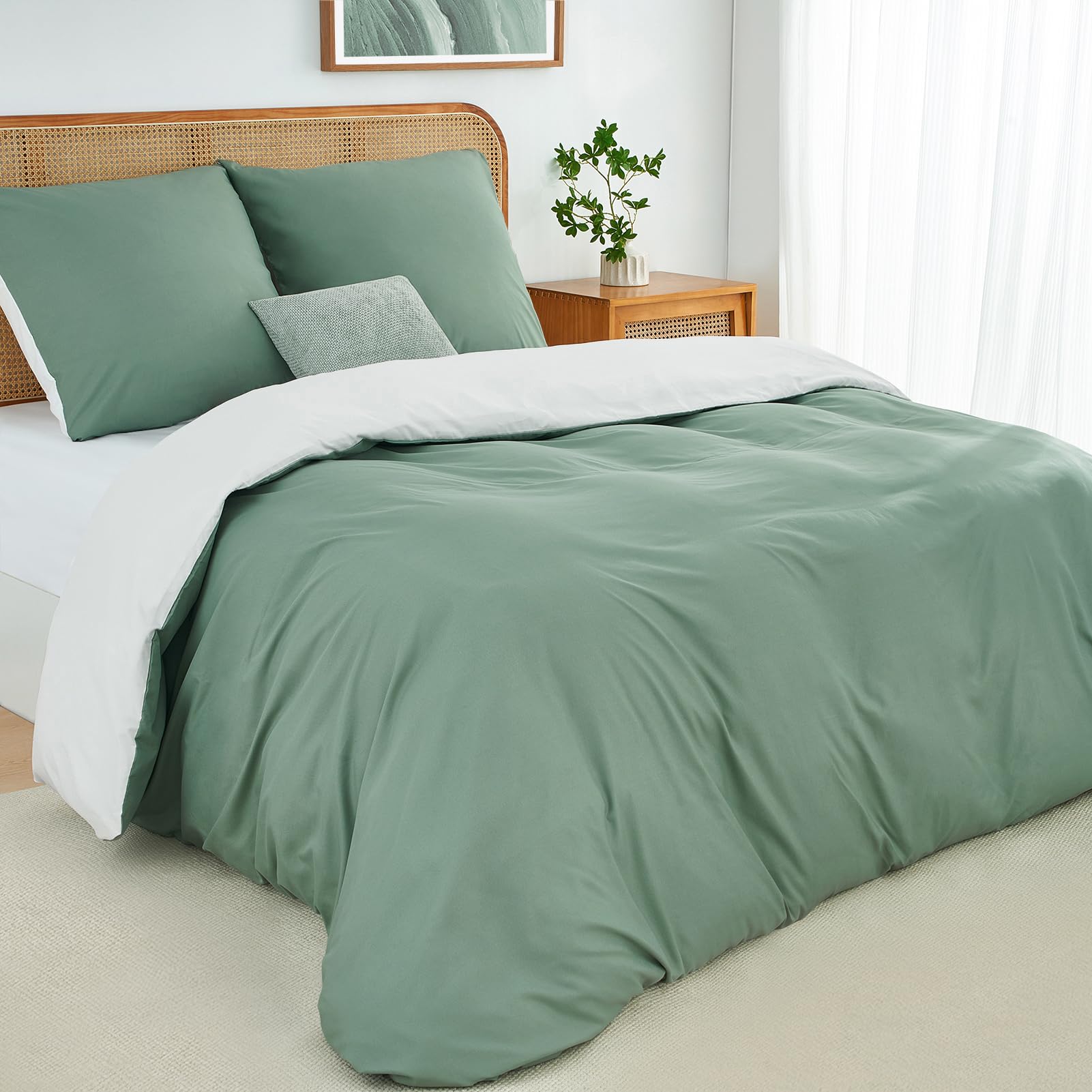 Duvetnova Double Duvet Cover Set Sage Green/White Reversible Soft Brushed Microfiber Bedding Set with Zipper Closure OEKO-TEX Wrinkle-Free 200x200cm with 2 Pillow Cases โ image 1