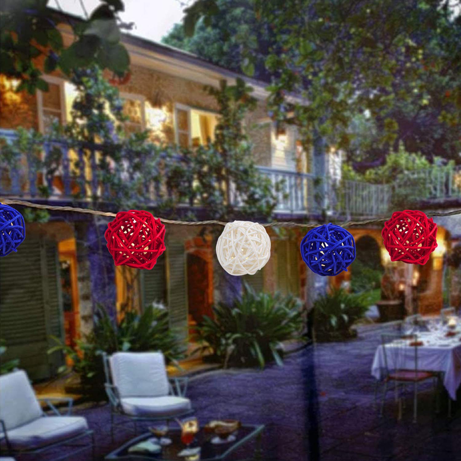 Amazon.co.jp: 赤と白と青のラタンボール18個 7月4日 ウィッカーボール