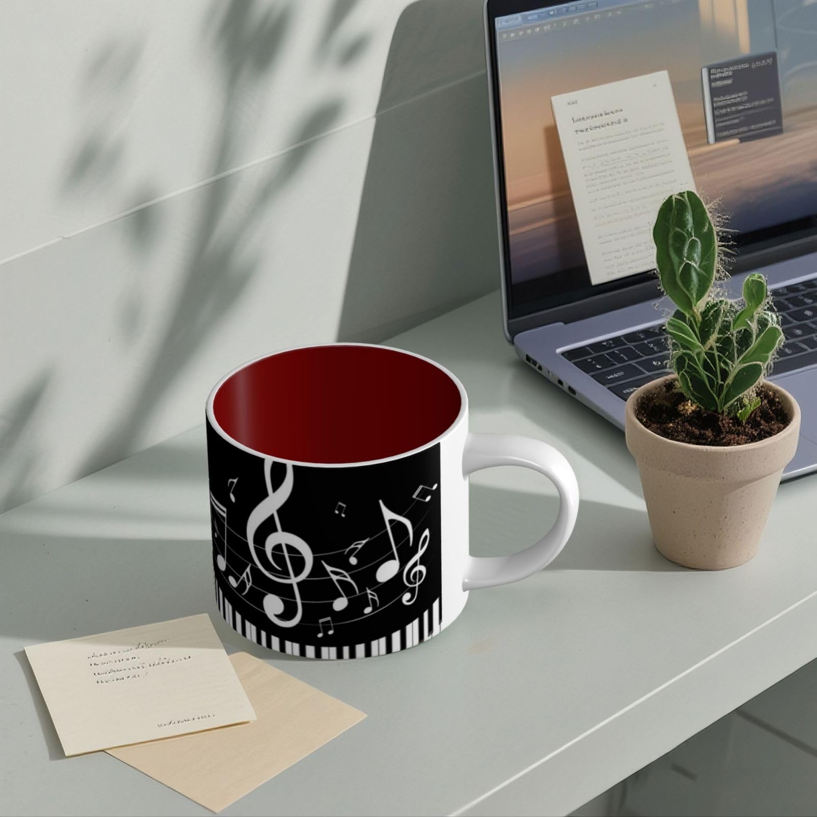 Tazza da caffè in ceramica con stampa note musicali bianche e nere