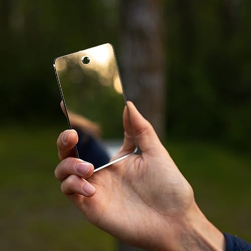 Vista 11 de Coghlan's Featherweight Shatterproof Acrylic Mirror