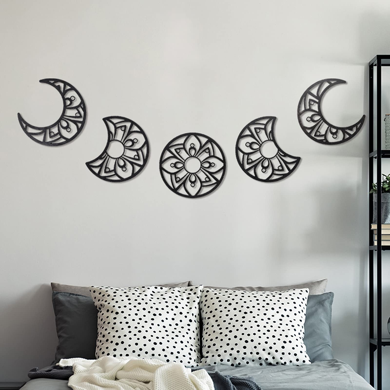 MOON, wall hanging, moon phase, moon cyclus, round mural, wooden mural