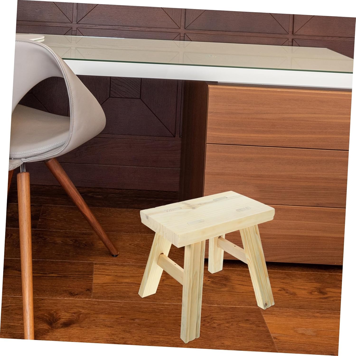 Wooden Step Stool for Boys and Girls Solid Elm Footstool Non-Slip Design Home Use for Toddlers Bathroom Kitchen Dance Practice