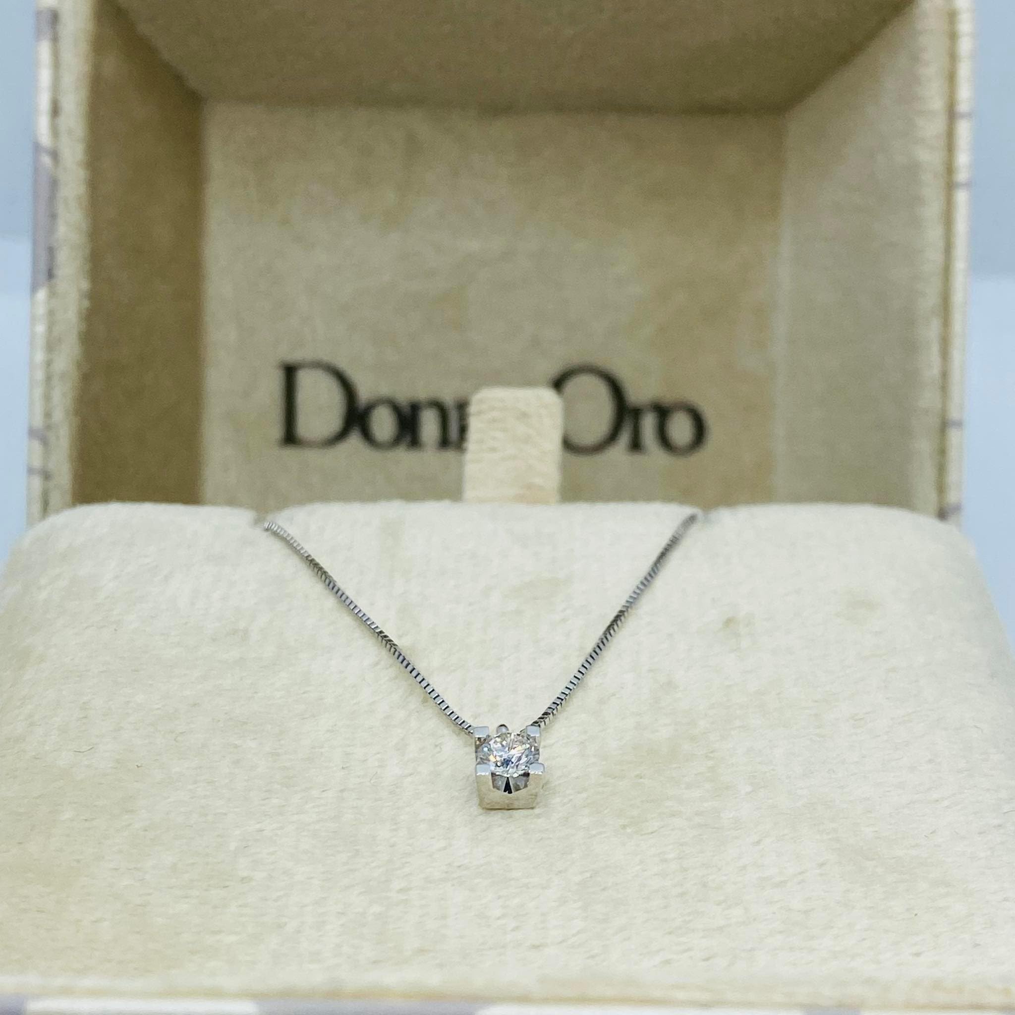 Girocollo donna punto luce DonnaOro con diamante Ct 0.19 dhpl7173.019