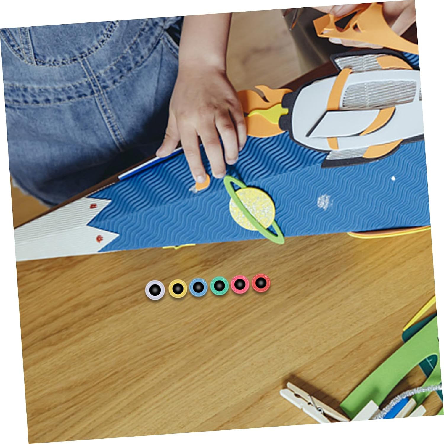 ULDIGI 200pcs DIY Crafts Eyes Adhesive Wiggle Eyes for DIY Dolls Plastic Doll Fake Jumbo Googly Hand Made Materials