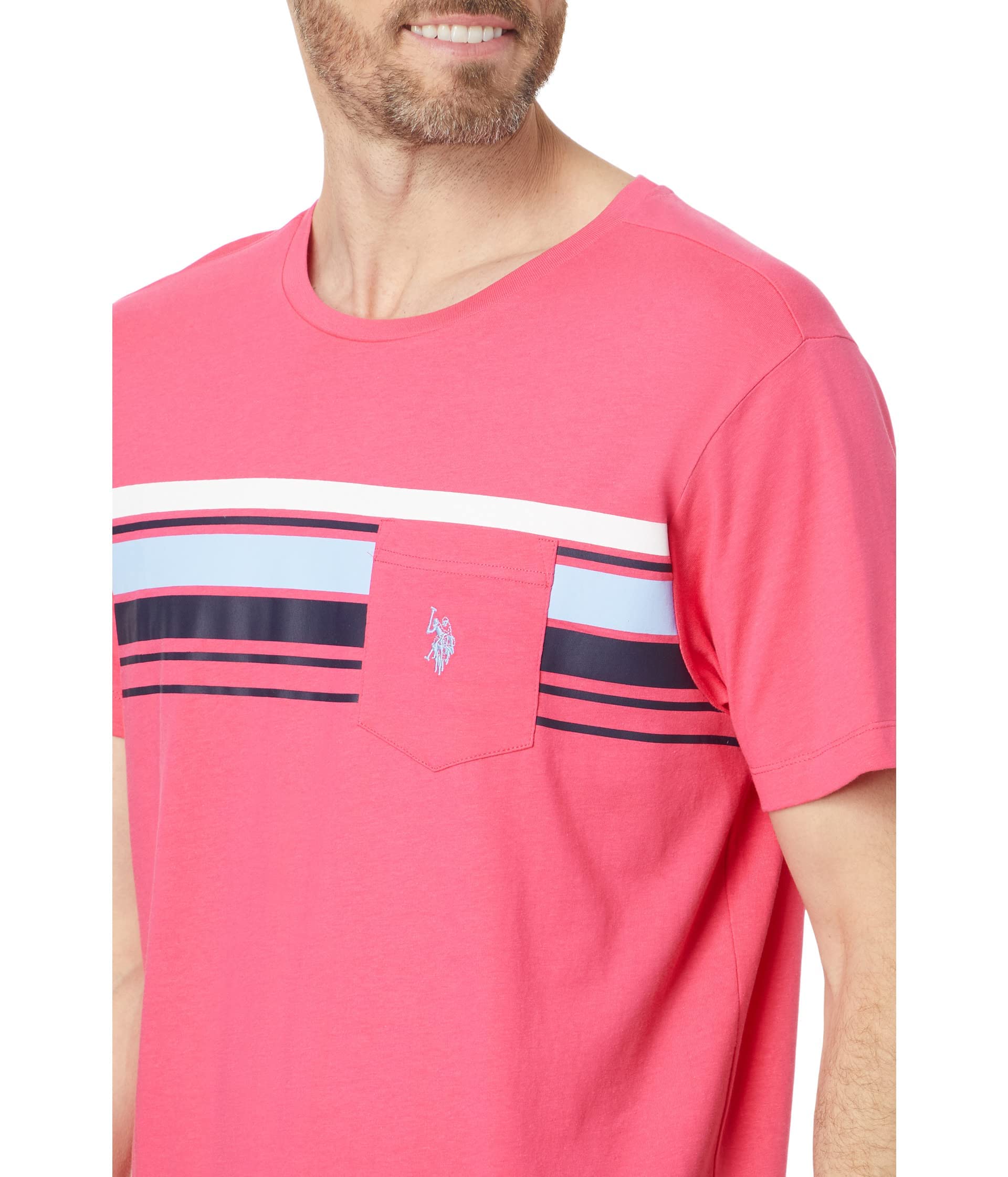 U.S. Polo Assn. Camiseta de manga corta con estampado de rayas en el pecho