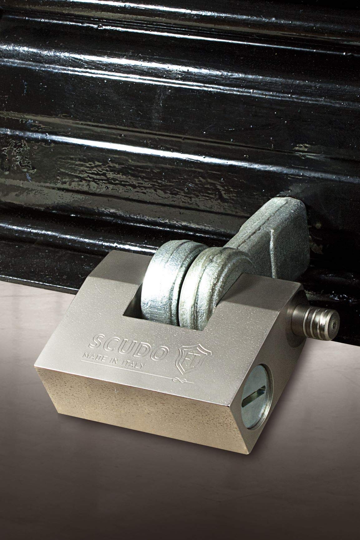 Scudo - Candado rectangular monobloque de acero (76mm, Llave radial)