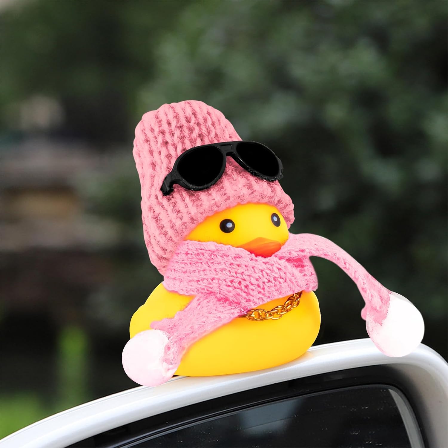 wonuu Car Dashboard Decoration Scarf Rubber Duck, Yellow Ducks Ornaments with Mini Hat Necklace Sunglasses Scarf (Pink Pink)