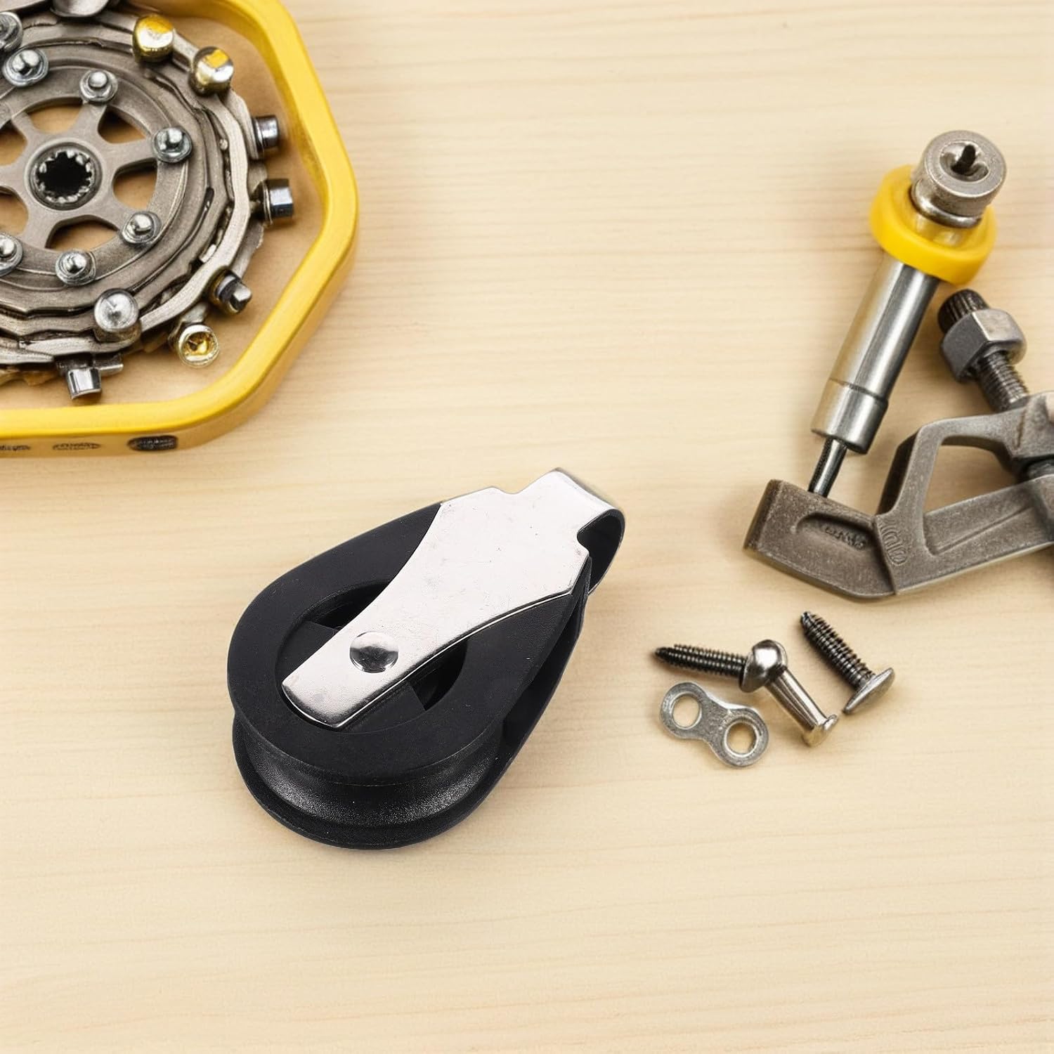 Nylon Pulley Block for Sailing with Stainless Steel Frame, Reliable Boat Deck Hardware for Marine Use, Efficient Rope Gliding Pulley Wheel for Sailboat Rigging