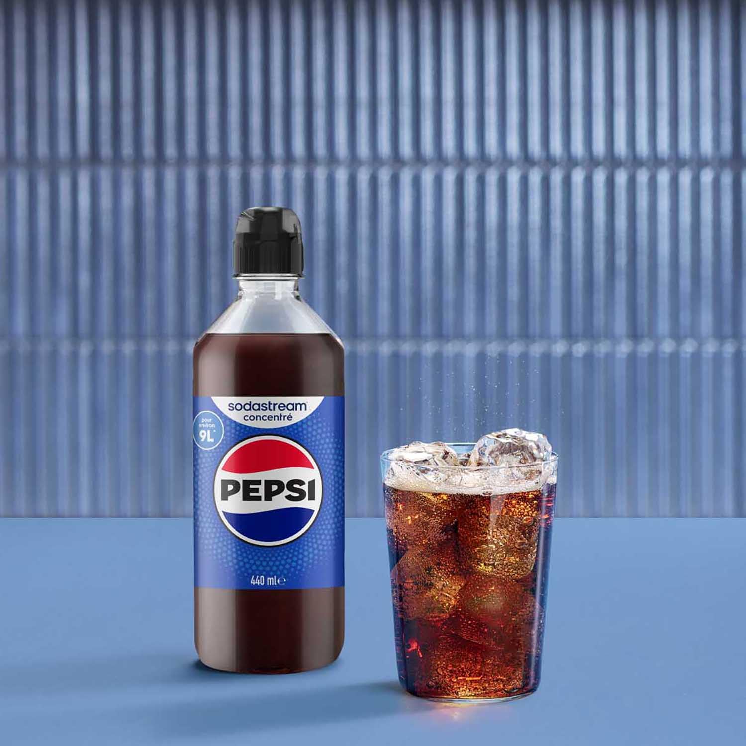 SodaStream Syrop Pepsi Cola – 1 x butelka daje 9 litrów gotowego napoju, przygotowany w kilka sekund i zawsze świeży, 6 sztuk w opakowaniu (6 x 440 ml)