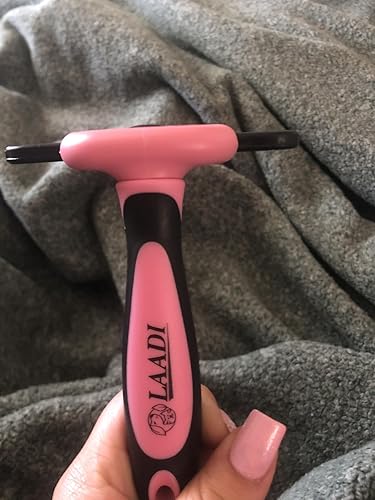 Laadi Deshedding Tool — close-up of materials and construction quality