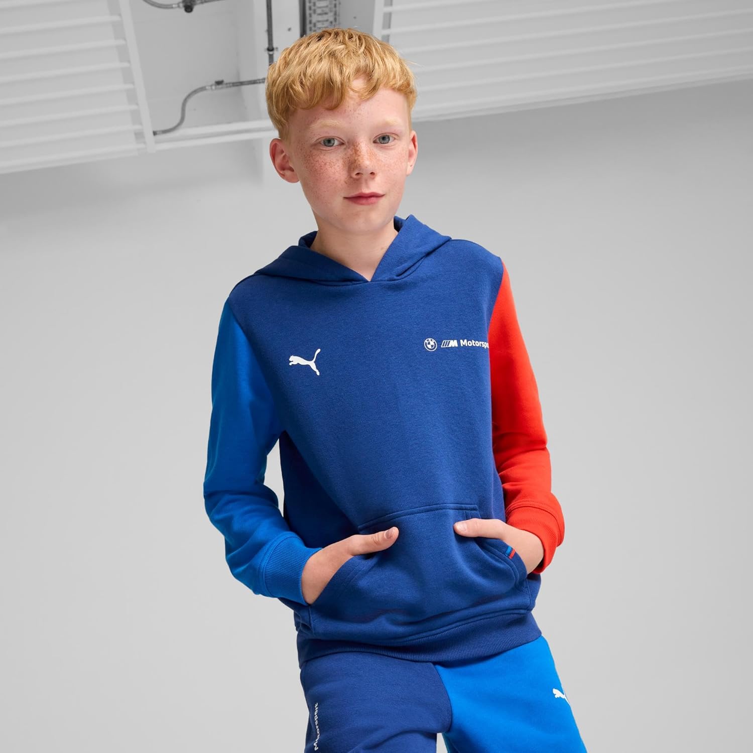 PUMA boys Bmw M Motorsports Essentials Hoodie - Image 2