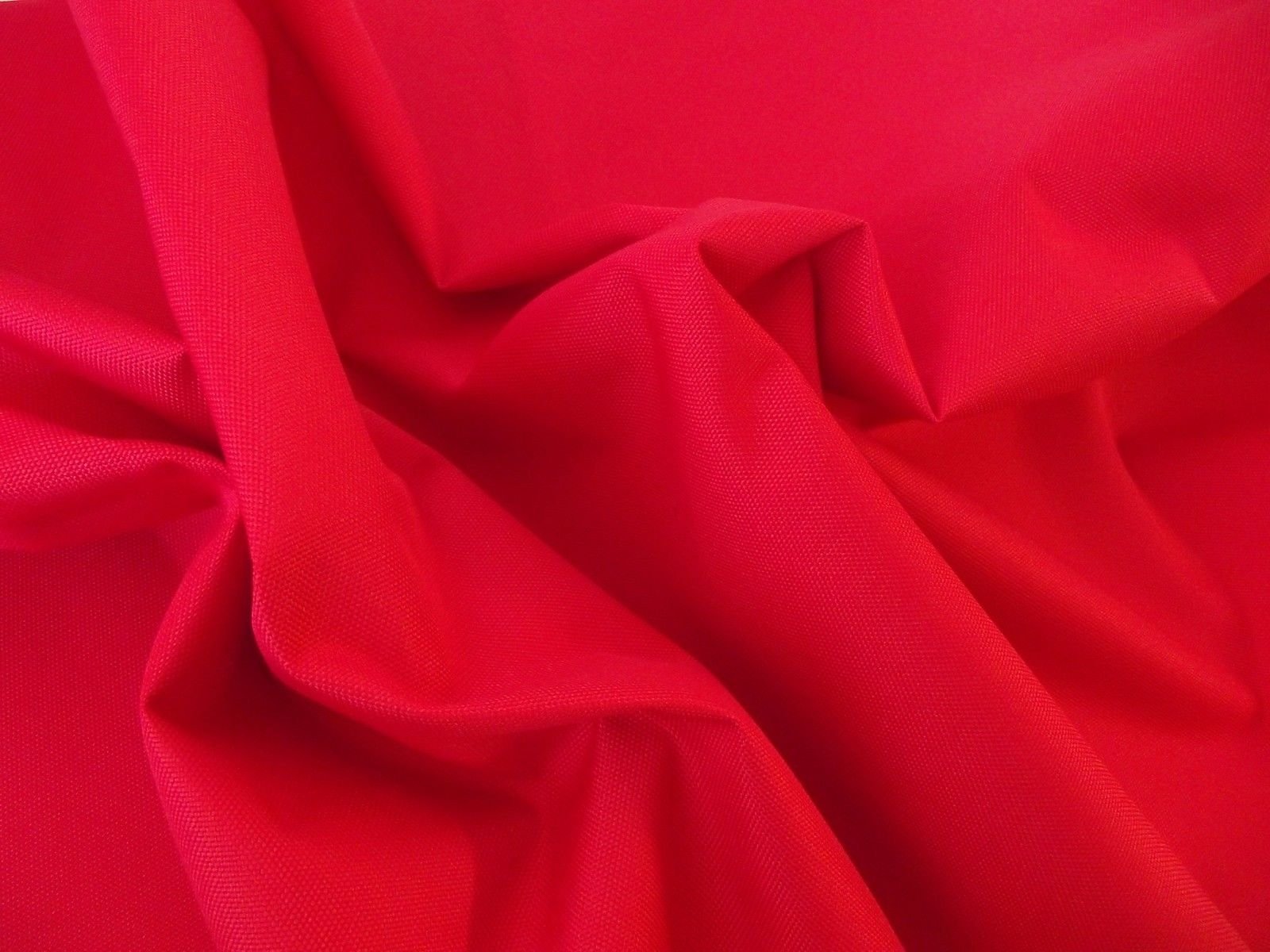 Tissu polyester étanche rouge grand format pour réparer store et bâche usés
