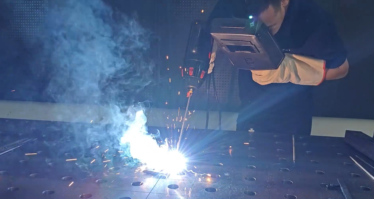 GZ GUOZHI Portable Welding Machine, 110V 130Amp Portable Welders