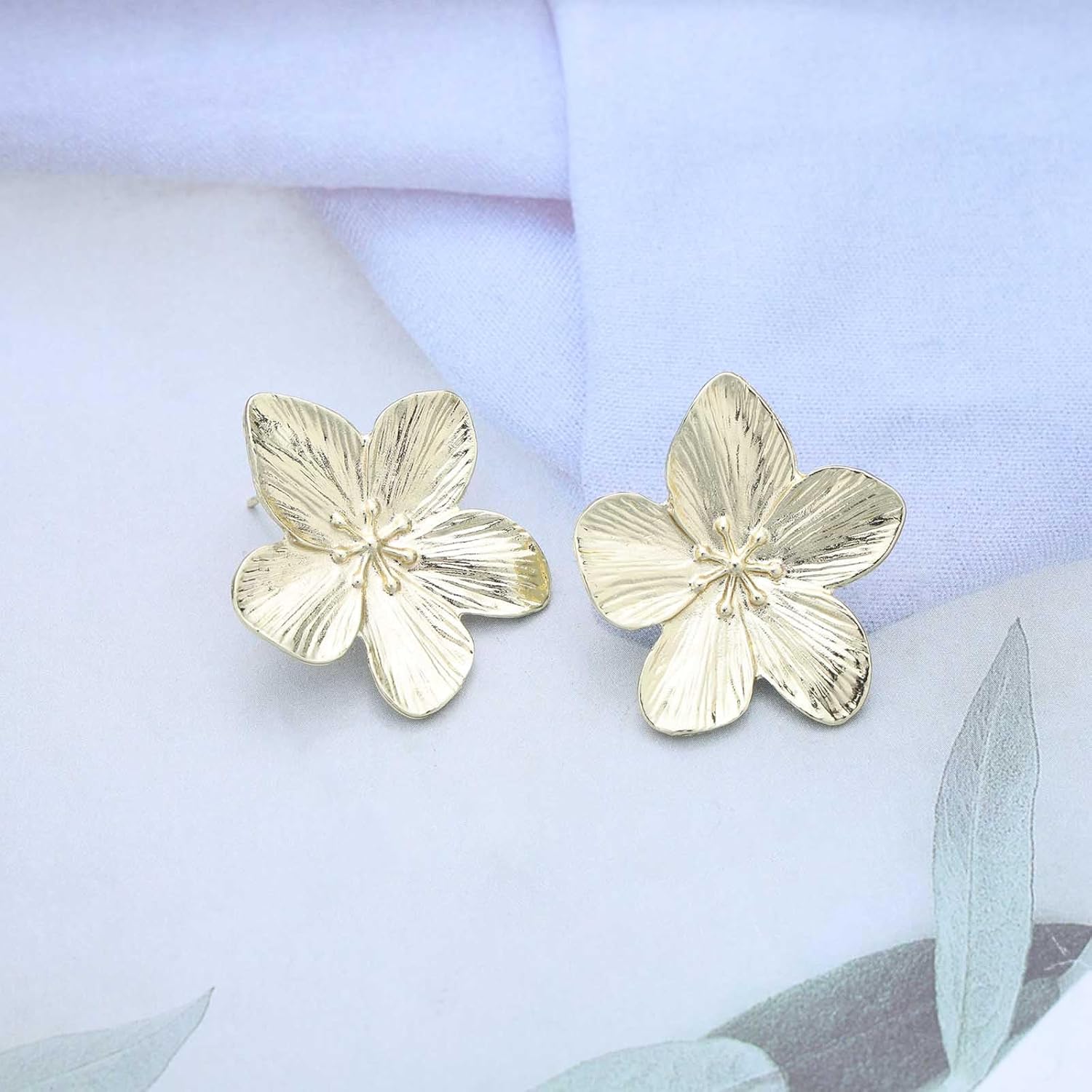 Vintage Large Flower Stud Earrings Big Metal Flower Earrings Statement Floral Petal Earrings Exaggerated Flower Dangle Earrings Jewelry for Women - Image 7