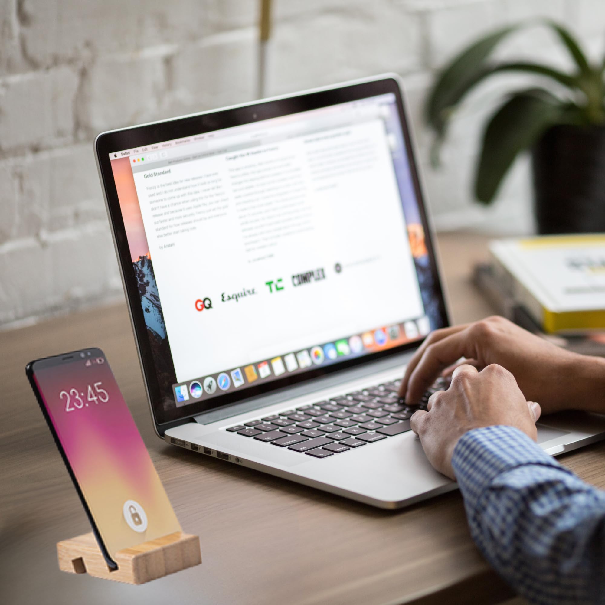 Porta Cellulare Universale da Tavolo in Legno Supporto per Smartphone Doppia Scanalatura per iPhone iPad
