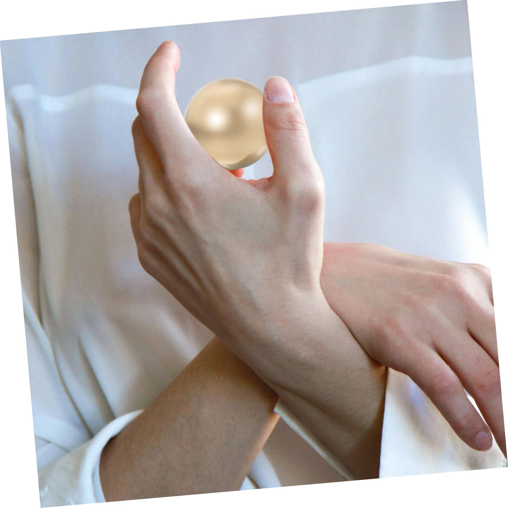 Mikinona 2 Stück Messing Handmassagebälle Kugeln zum Rollen Handtrainingsbälle für Fitness und Entspannung Handflächenmassagebälle Praktische Metall Handbälle