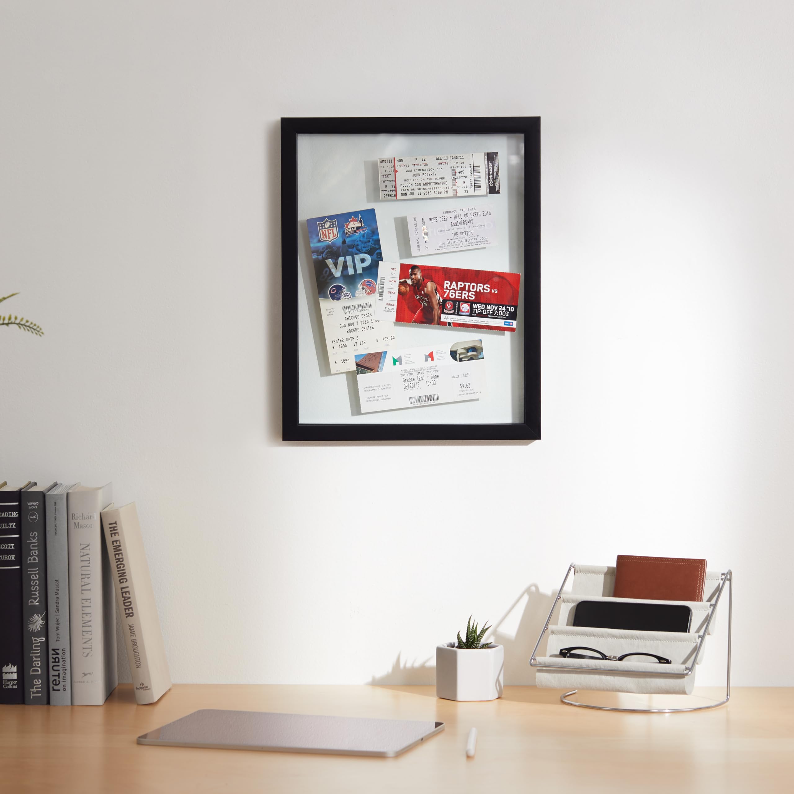 Umbra Floating Frame for Displaying Documents, Diploma, Certificate, Photo or Artwork, 11 x 14 8-1/2 x 11, Black, 2 Count