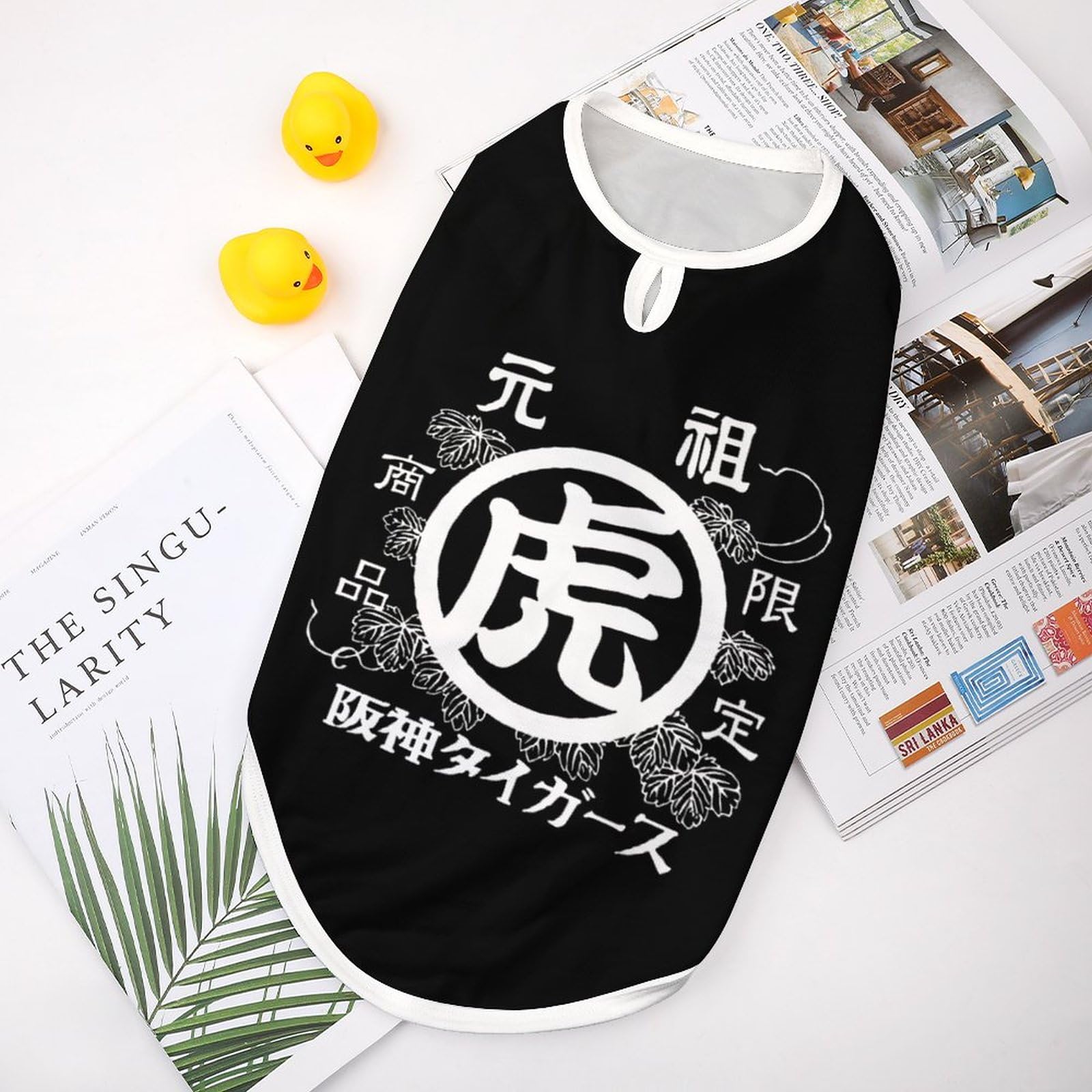 阪神タイガース　 オリジナル中綿ベスト 阪神タイガースTシャツ 虎顔 ブルー/ネイビー 8005B ペット