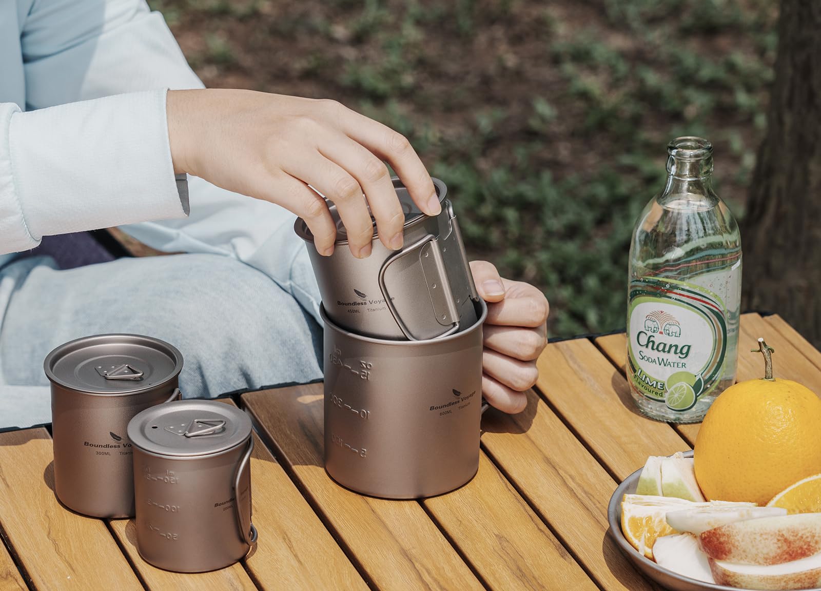 iBasingo 200ml Titan Becher Doppelwandige Tassen mit Deckel Ultraleichte Stapelbare Metall Tee Kaffee Trinkbecher Langlebige Tragbare Getränke für Outdoor Camping Reisen Täglich Gebraucht Ti3241D