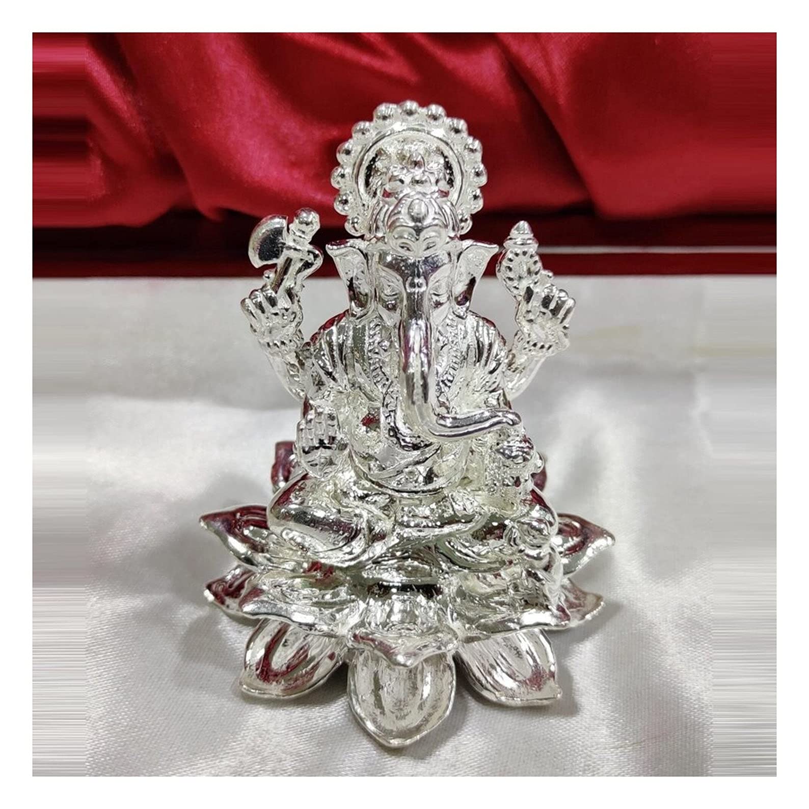 Ganesh Idol z czystego srebra 925 / statuetka Ganpati w srebrnej religii hinduskiej Bóg idol rzeźba 4,5 cm (80 GMS)