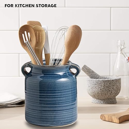 Vista 24 de Florero de cerámica rústica de color blanco envejecido para centros de mesa, cocina, oficina o sala de estar (5.9 x 6.3 pulgadas)