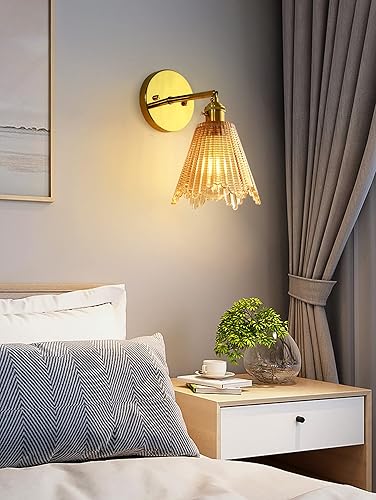 Miniatura 4 de Mgcanyu Juego de 2 apliques dorados de pared, apliques de latón para baño, pantalla de vidrio ámbar con interruptor de perilla, lámpara de pared