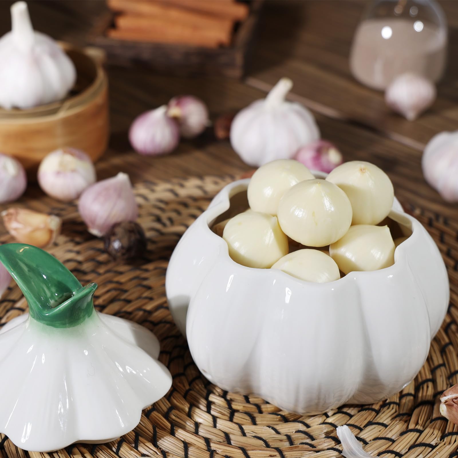 TOIVO Garlic Keeper for Counter?with Lid and Holes GarlicSaver,Garlic Holder Storage Container toKeep (white)