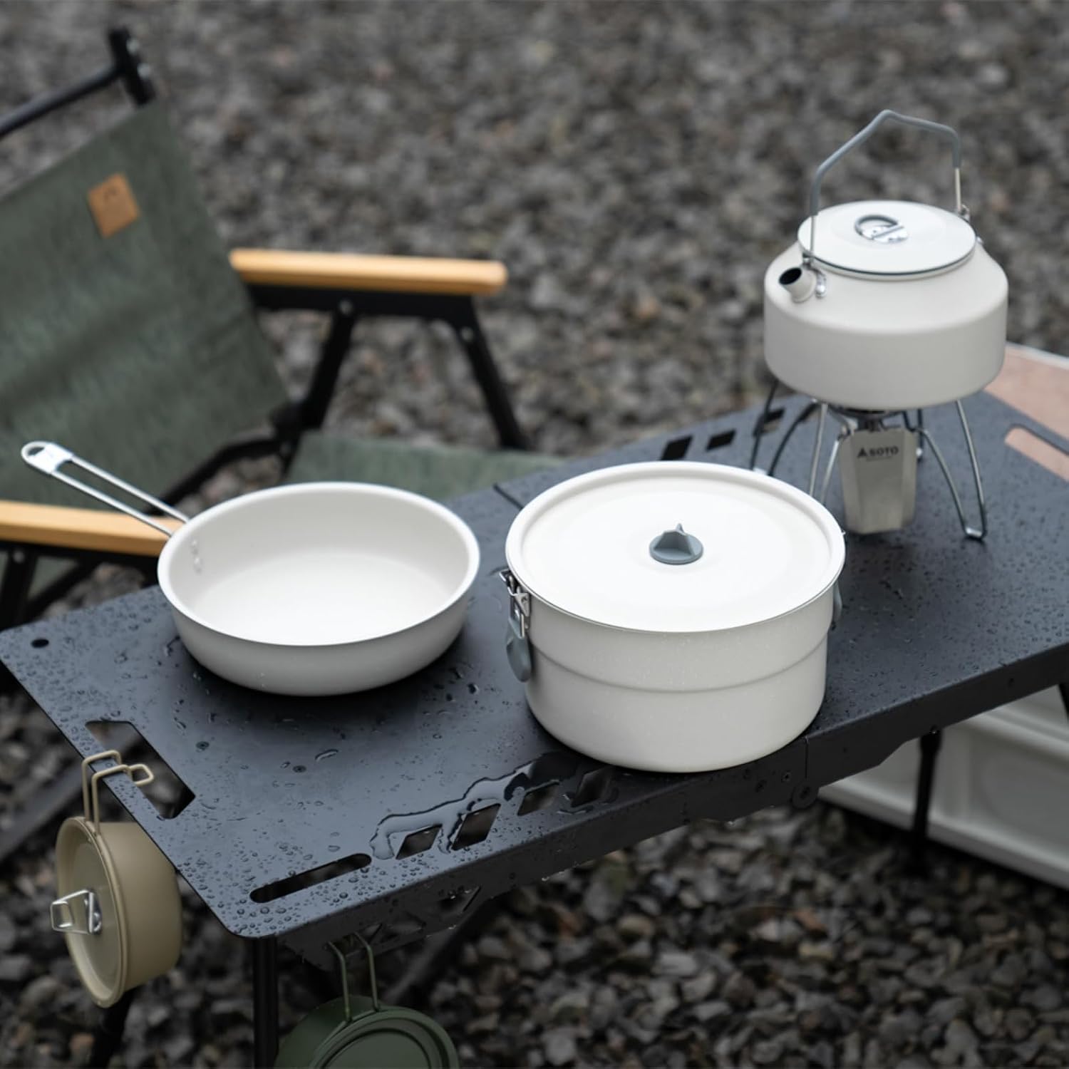 Portable Camping Cooking Utensils Outdoor Cooking Tableware Light Weight Backpacking Pots Kettle Easy to Light Weight Backpacking Pots Kettle Camping Utensils