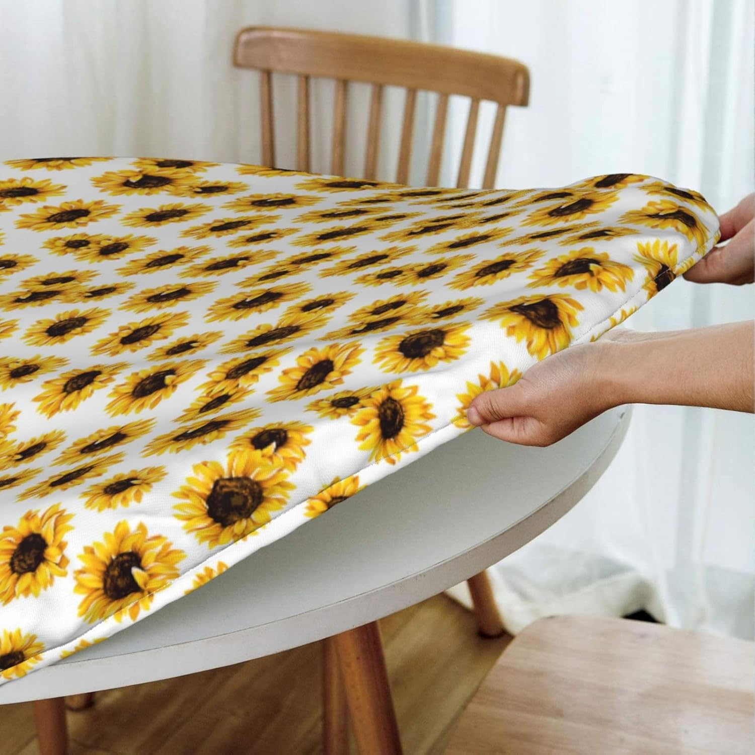 Sunflower Print Outdoor Patio Kitchen Decor Supplies Wipeable Round Table Cloth for Indoor Outdoor