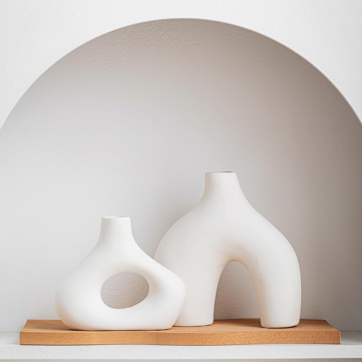 White Vase Home Decor, Set of 2 Modern Vase for Coffee Table Decor, Nordic Flower Ceramic Vases for Bookshelf, Minimalist Centerpiece Table Decorations for Living Room, Entry Way, Dining Tables, Desk