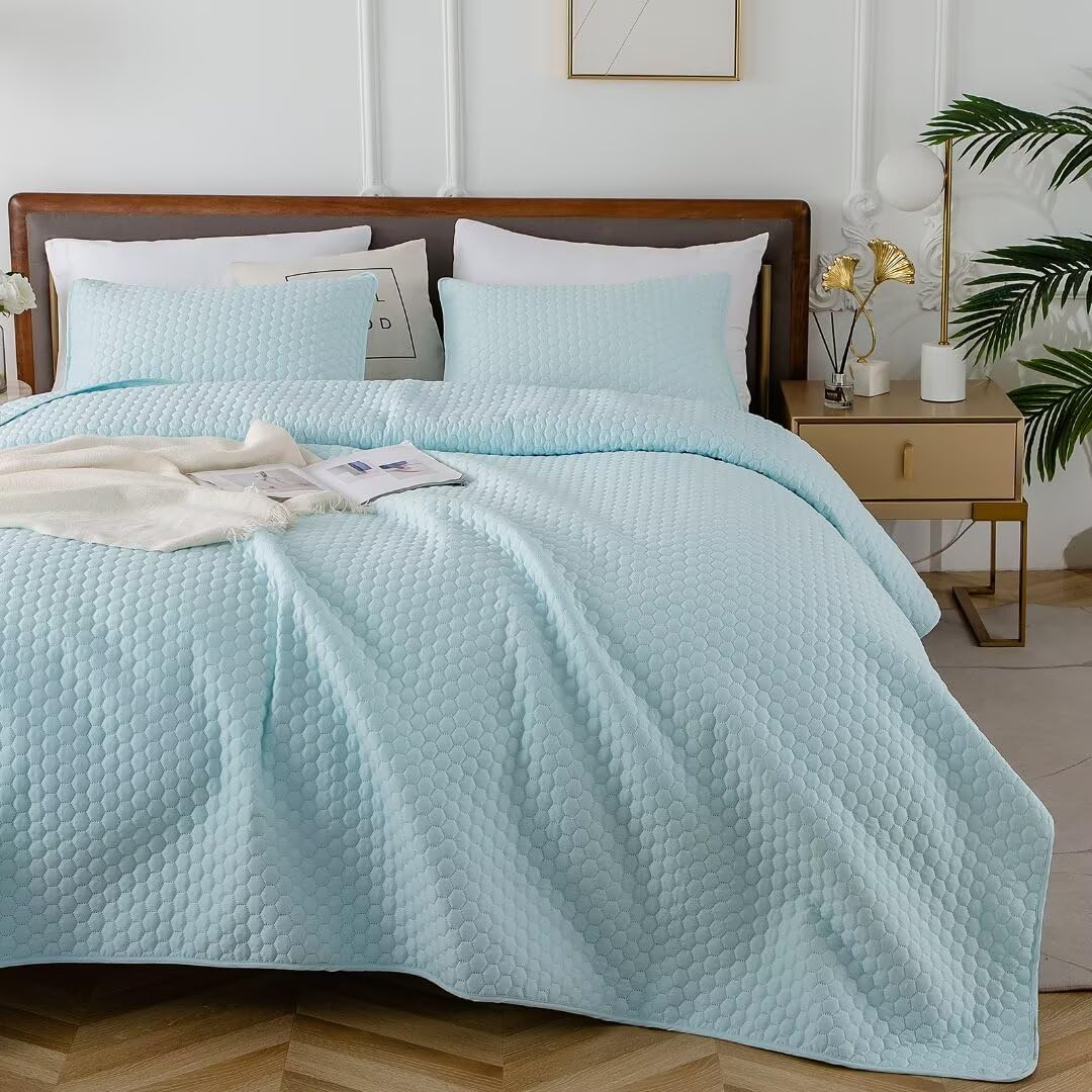 Blue Voyage Quilted Blanket NCU0NXD1768