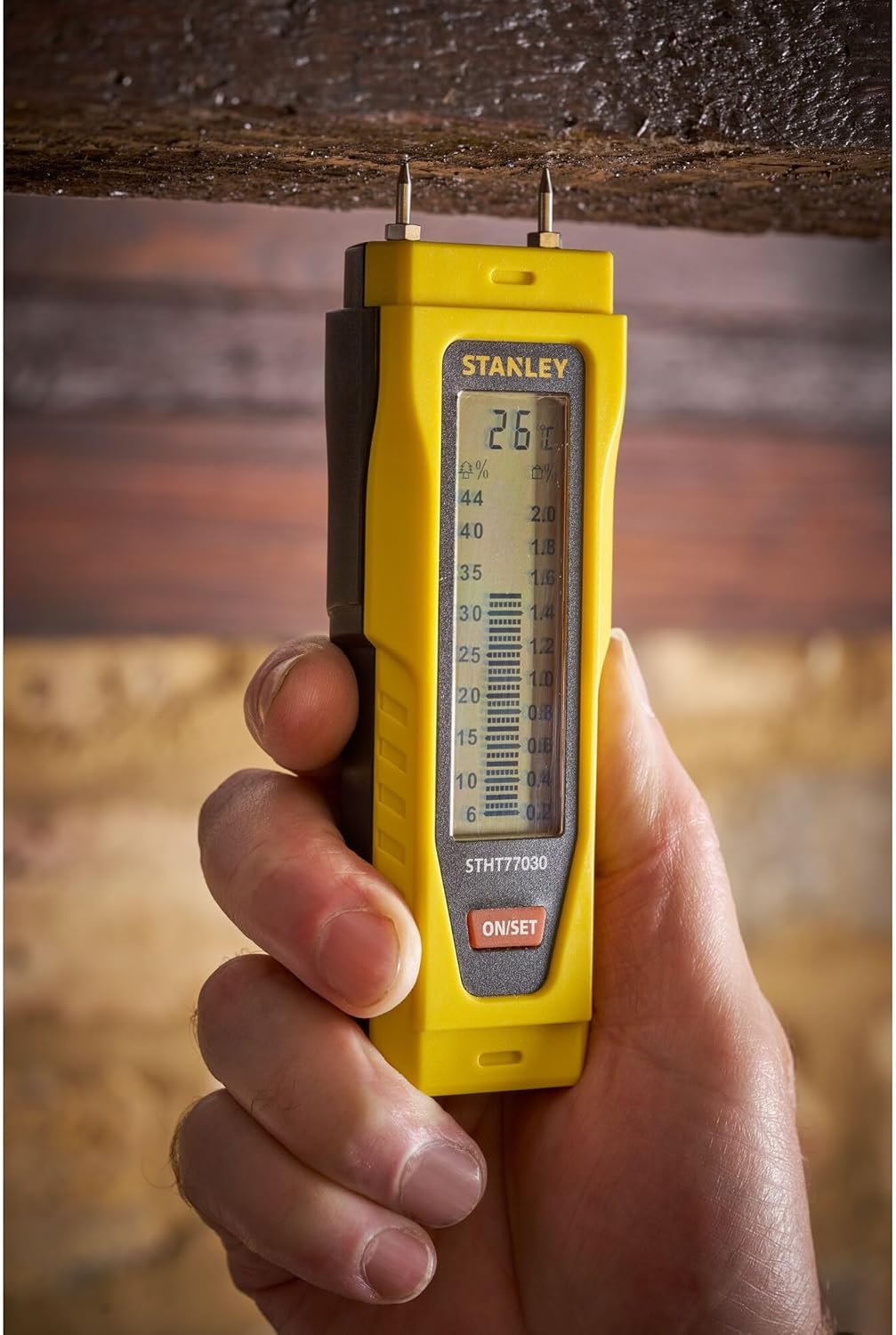 STANLEY Moisture Meter with Two Detection Pins and LCD Screen Includes 4 x AAA Batteries 0-77-030